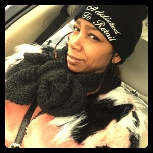 Meet your Posher, Felicia